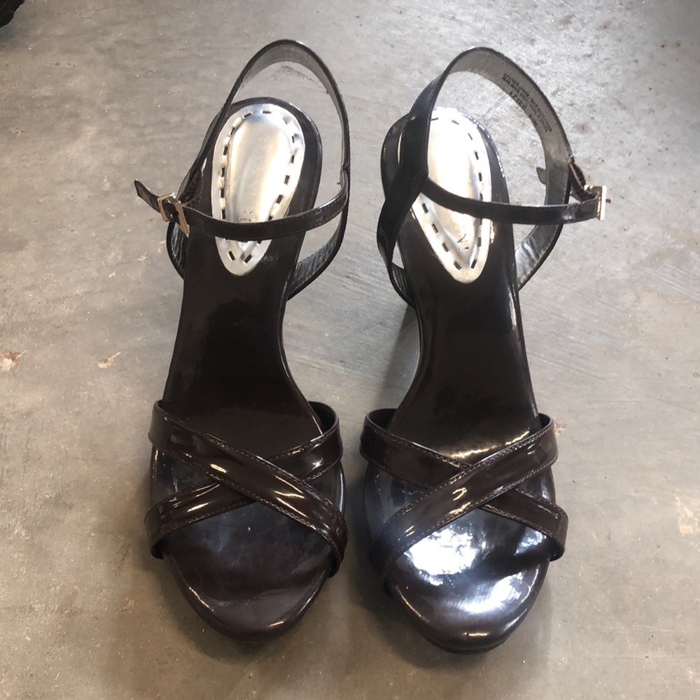 Gianni Bini Dark Brown Heels 6.5